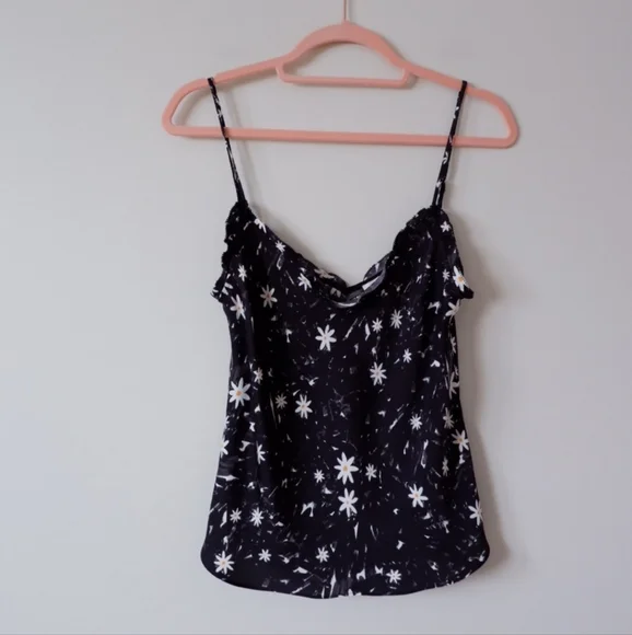 Wilfred Ruffle Camisole - Picture 3 of 6